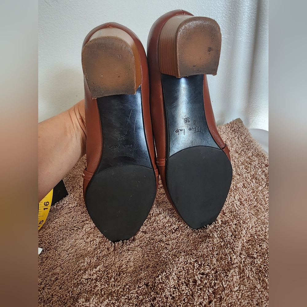 Women's Brown Loafers.  Size 35. Brand the lab.  That's right - Picture 11 of 16